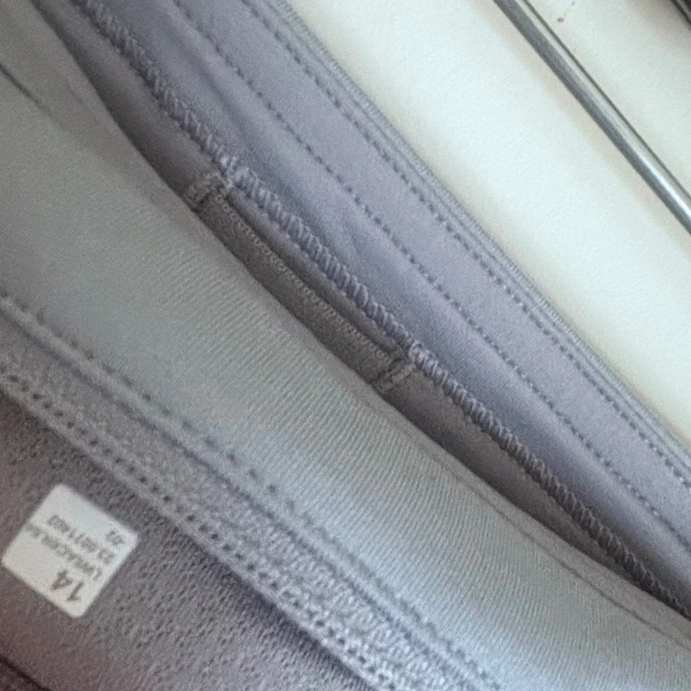 NWT Lululemon Pace Rival Mid-Rise Skirt Rhino Grey Size : 14 - Picture 5 of 6